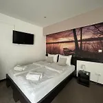 & Zaad Free Private Parking Apartment Mostar