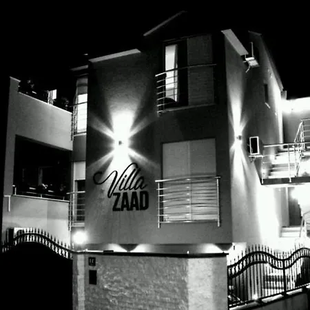 & Zaad Free Private Parking