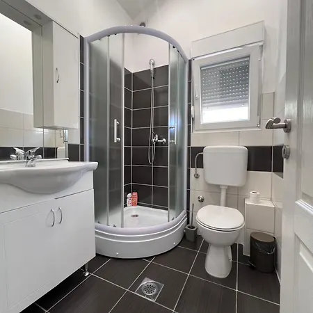 & Zaad Free Private Parking Appartement *